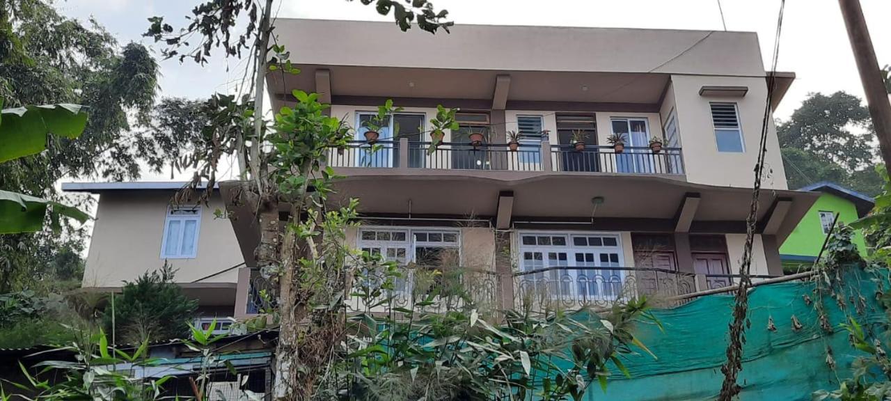 Seven Hills Homestay Калимпонг Екстериор снимка