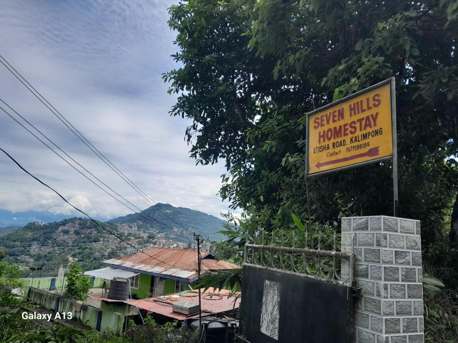 Seven Hills Homestay Калимпонг Екстериор снимка