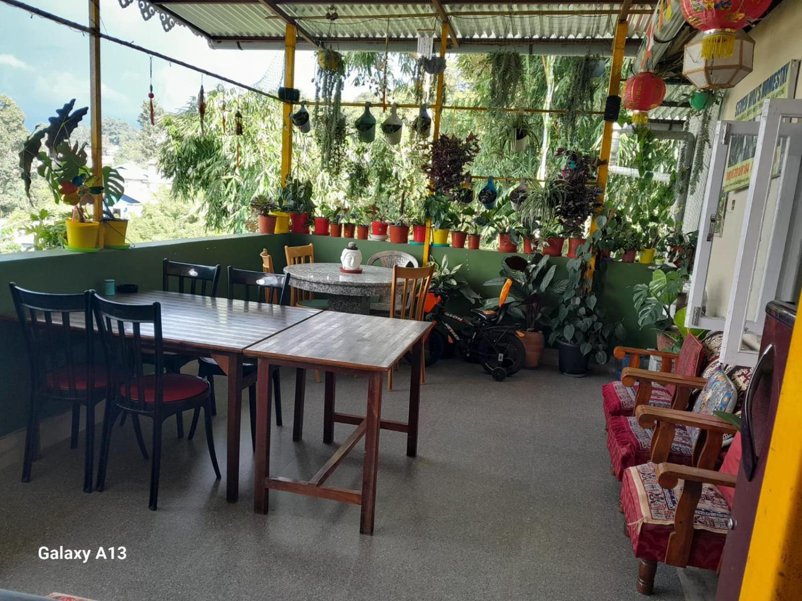 Seven Hills Homestay Калимпонг Екстериор снимка