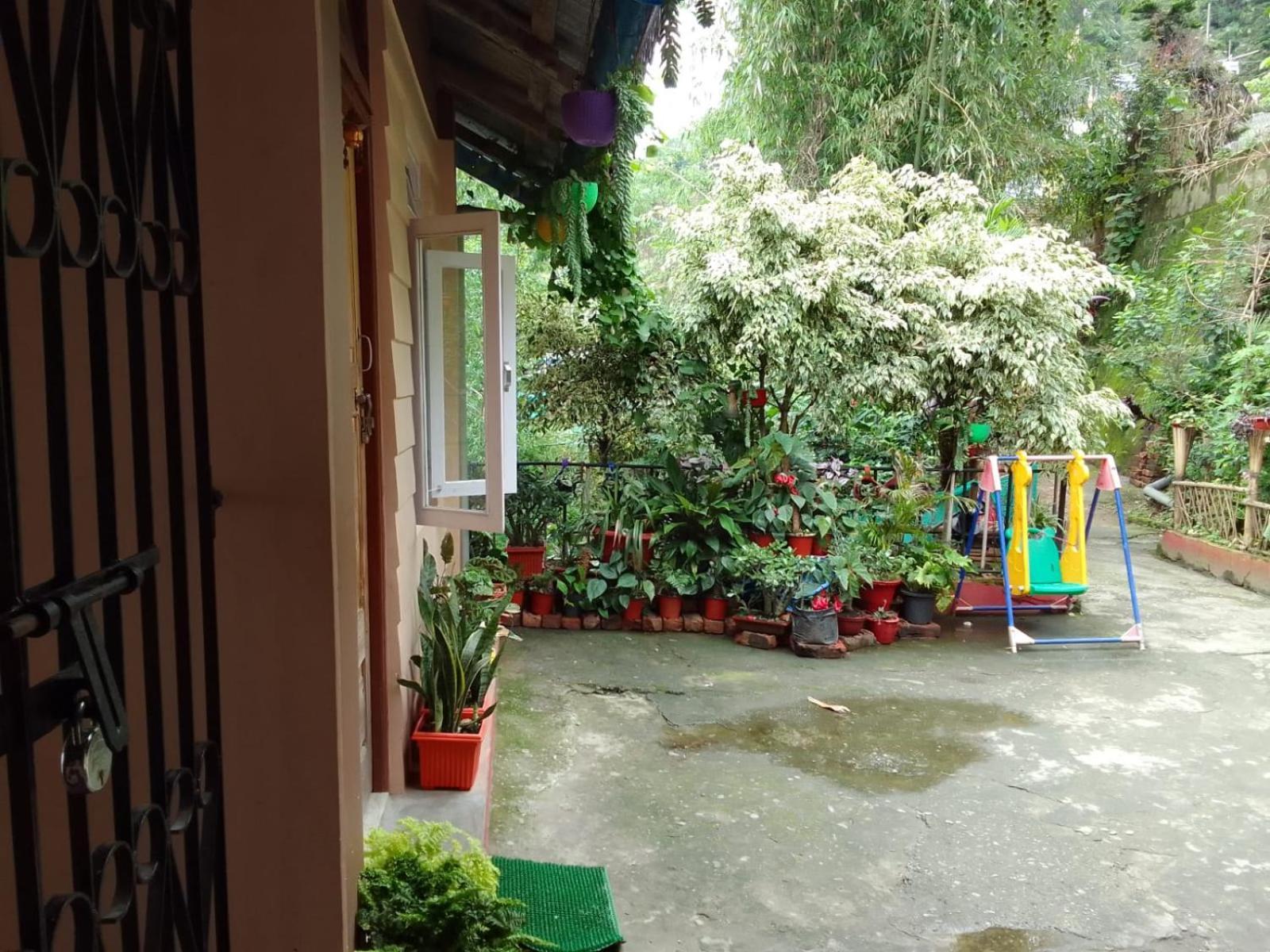 Seven Hills Homestay Калимпонг Екстериор снимка