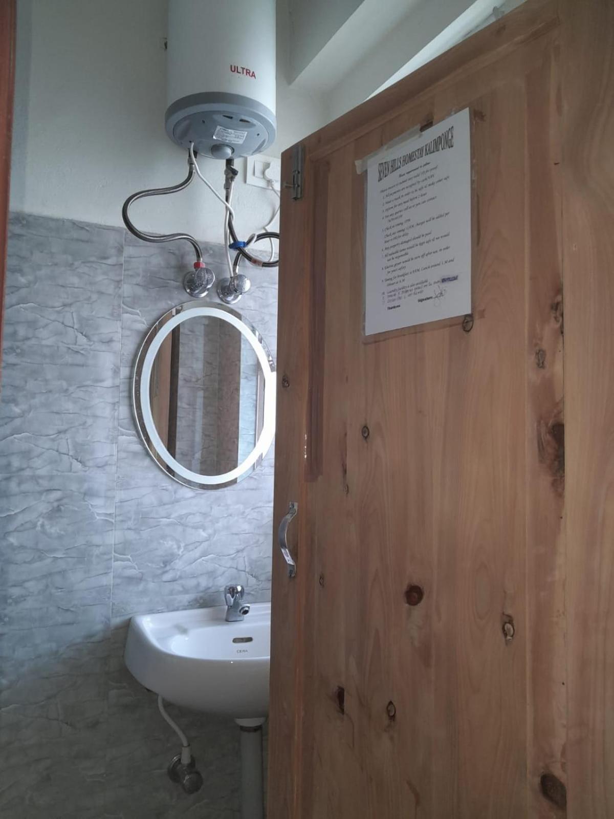 Seven Hills Homestay Калимпонг Екстериор снимка
