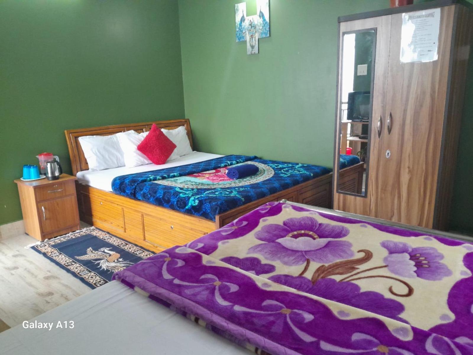 Seven Hills Homestay Калимпонг Екстериор снимка