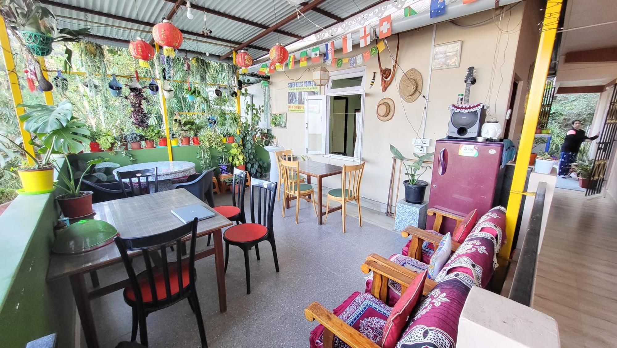 Seven Hills Homestay Калимпонг Екстериор снимка